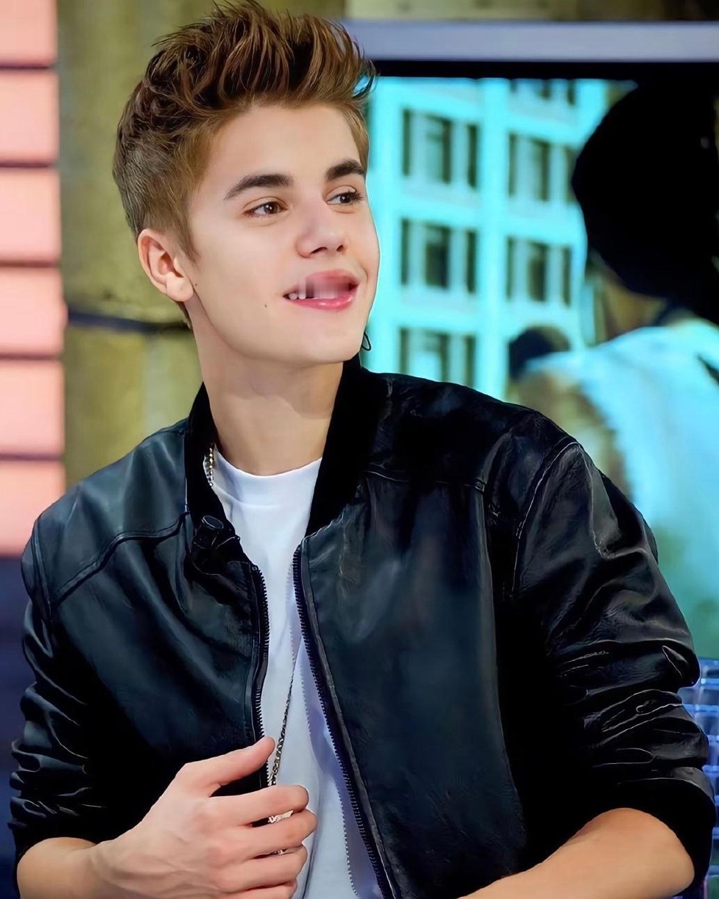 JUSTIN所以是哪位Justin有问题了？ ​​​