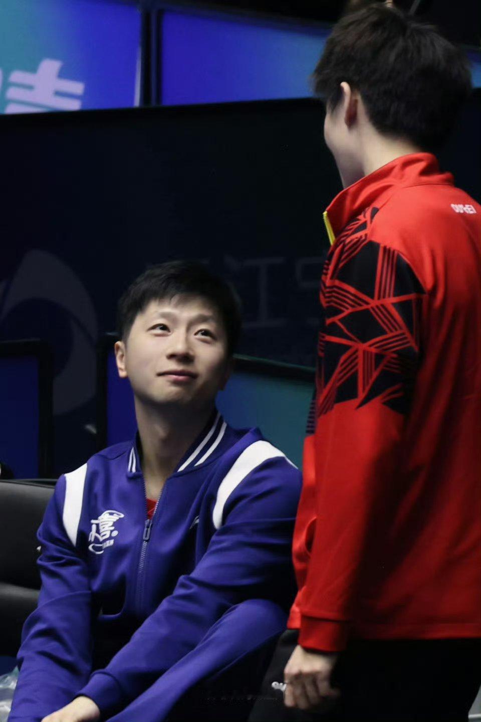 如果有人这样看着你～