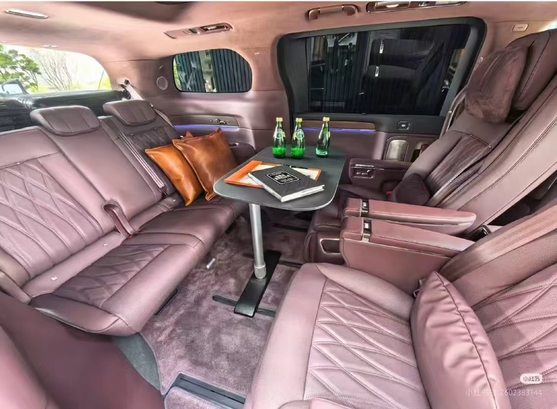 鸿蒙智行mpv——智界V9内饰曝光了登味十足！登味十足哇！你还真别说，不知道是不