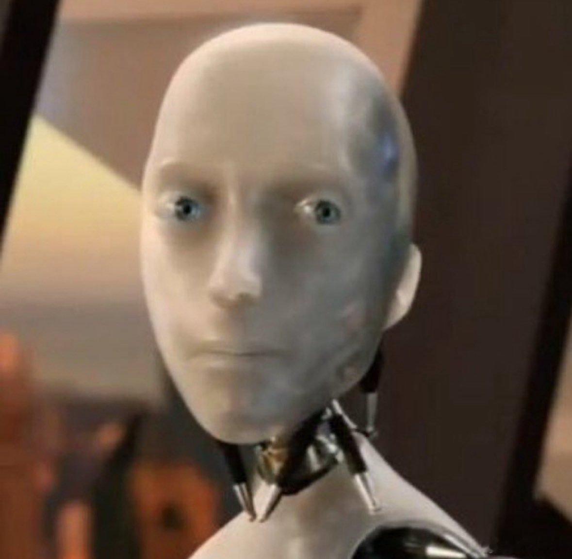 接下来，人形机器人产业会是一个巨大的风口。2025年首场人形机器人半程马拉松中，