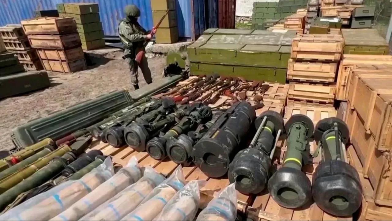 以色列武器库空了！大约四个月前，美国从以色列的秘密仓库中运出了所有火炮弹药和更多