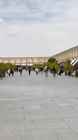 加拿大记者迪米特里·拉斯卡里斯在伊朗伊斯法罕亲身体验在面对以色列轰炸，伊朗人民有