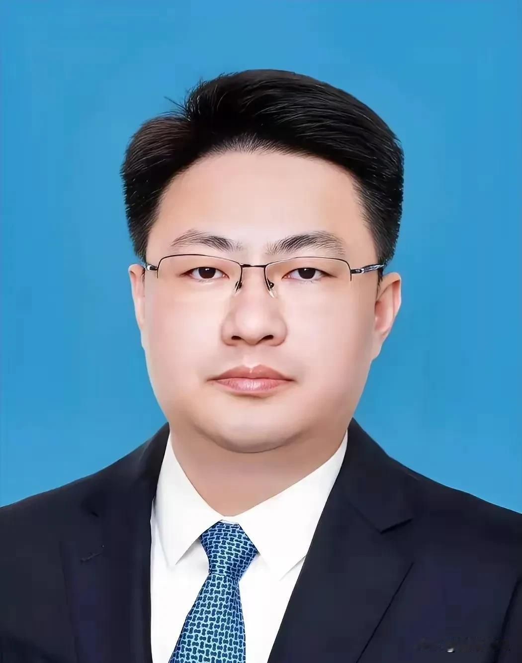 期待那么久，终于等来了毛奇被双开饿通报！

真是大快人心！

有权有钱有势，还长