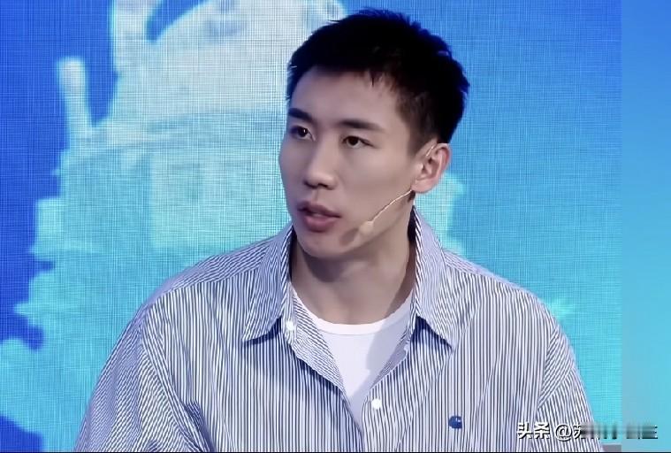 周启豪迎战松岛辉空，程靖淇和侯英超为何都是担忧呢？

程靖淇说:
最近咱们乒超联