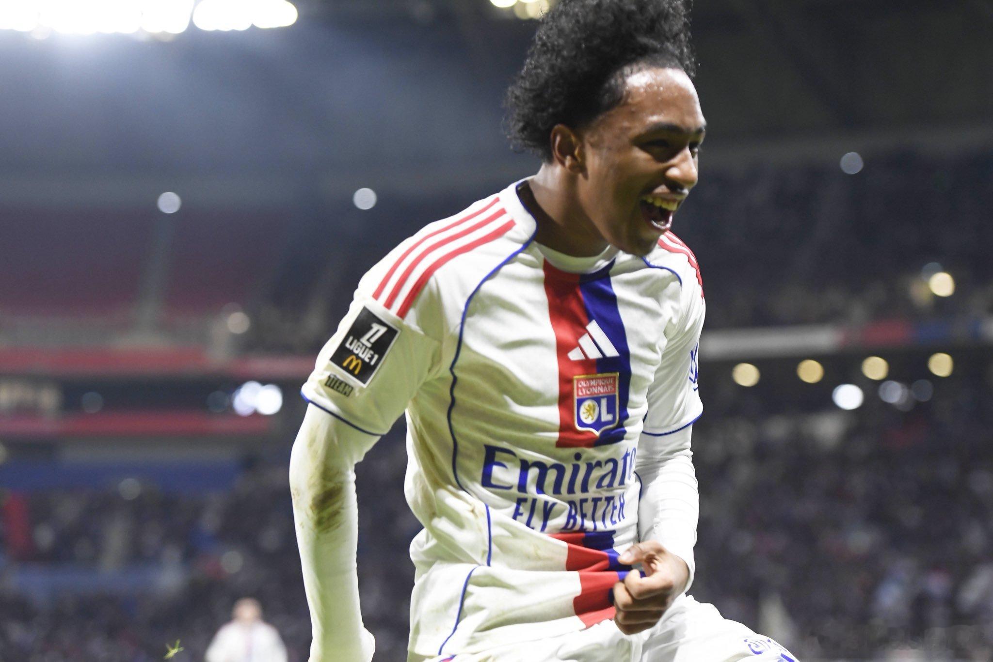 🚨🔴 20 歲的馬利克·福法納仍然是拜仁慕尼黑明年夏天左邊鋒位置，引援候選名