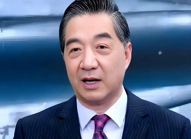 不得不佩服张召忠教授。2016年特朗普第一次赢下美国大选时，他就抛出一句很扎眼的