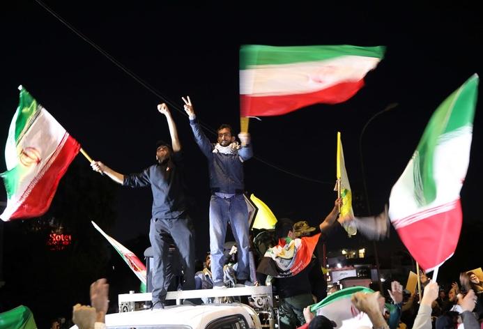 伊朗公布美军560人伤亡，美方却说死亡3人，对比伤亡数据信息，特朗普和以色列被伊