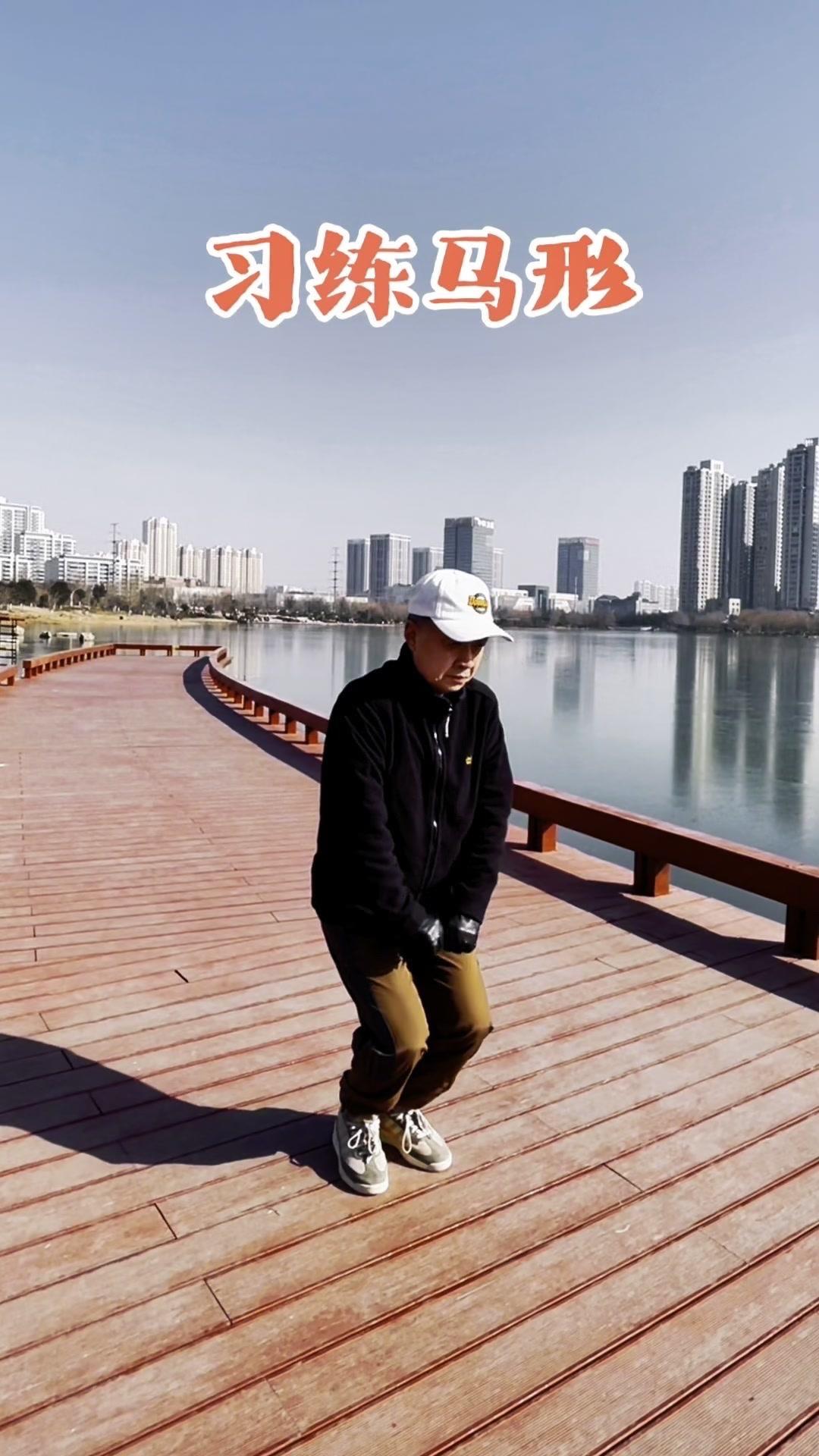 太极、形意、八卦掌，每一拳式都藏着对身心的修炼。不是单纯的动作重复，而是在一招一