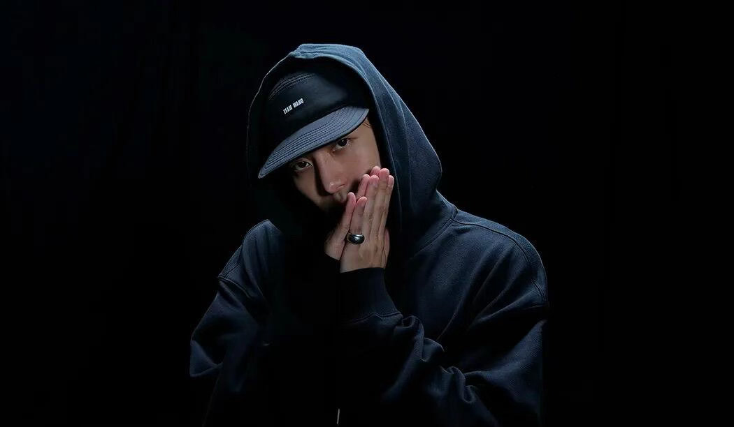 苹果发布会又有王嘉尔王嘉尔中场秀王嘉尔连续两年合作苹果，从片尾彩蛋到中场嘉宾，从
