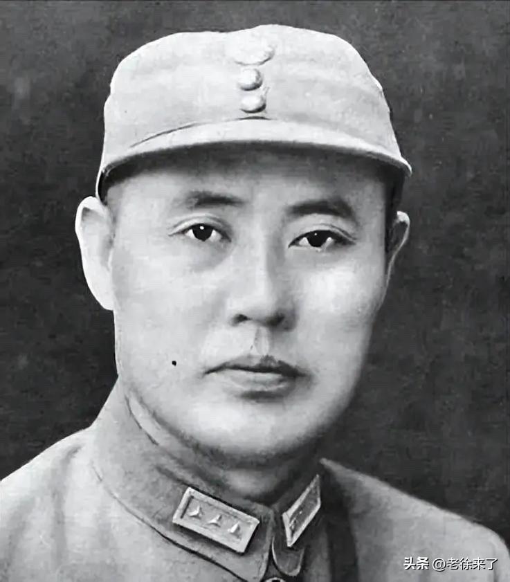 北平和平解放，两名黄埔嫡系拒绝起义，二人赴台后境遇天差地别！

1949年1月，