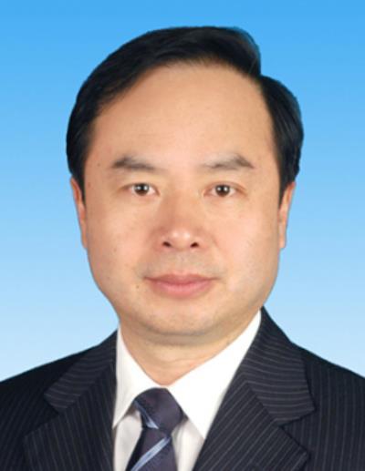 突然发现媒体上关于老王的消息。到底还是吃了一惊！

毕竟，那个年代的中国人民大学