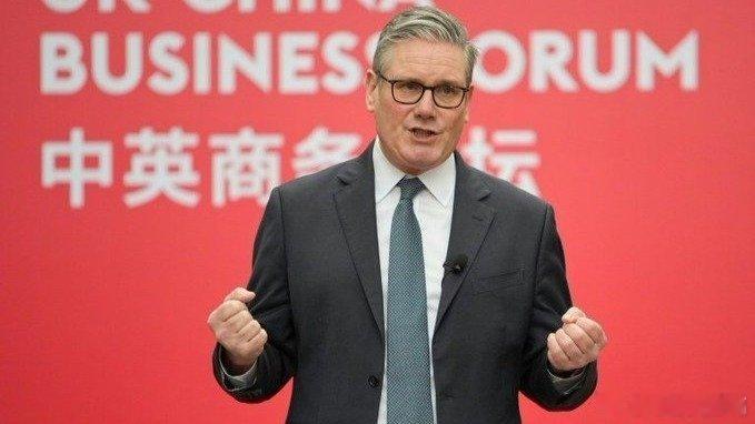 凤凰新闻【英首相出席上海酒会：气氛已经改变，机遇正在涌现】据凤凰卫视报道，斯塔默