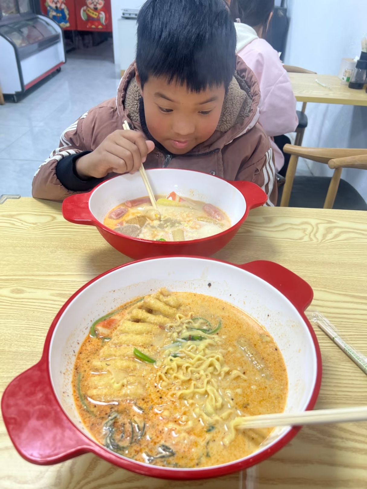 刘文祥麻辣拌 点单配方 先不说配方了，一个人一个口味。价格还是不错的，看图，对面