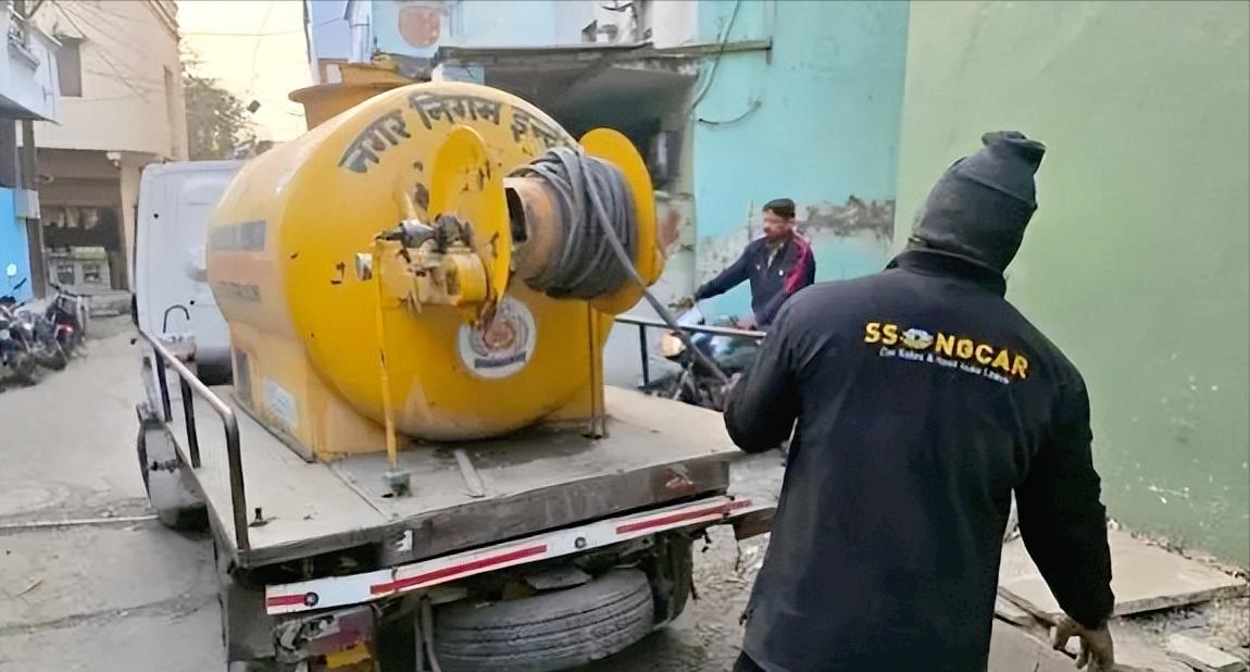 这事说出来都让人头皮发麻，印度有个连续8年拿“最干净城市”的地方，最近却因为“喝