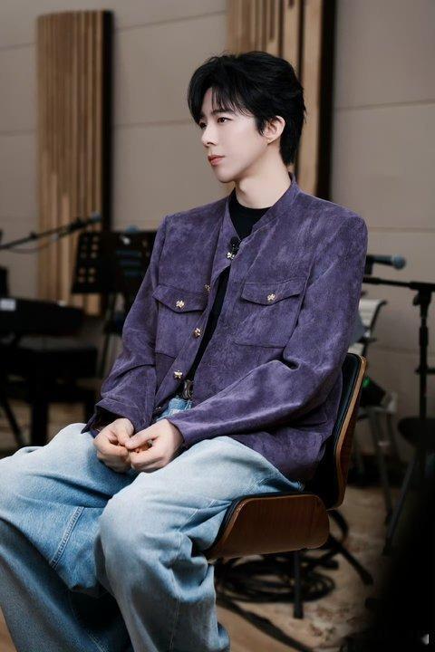 刘宇宁 我是妇女之友啊会主动帮女生整理裙摆、危险时第一时间守护，刘宇宁的暖心藏在