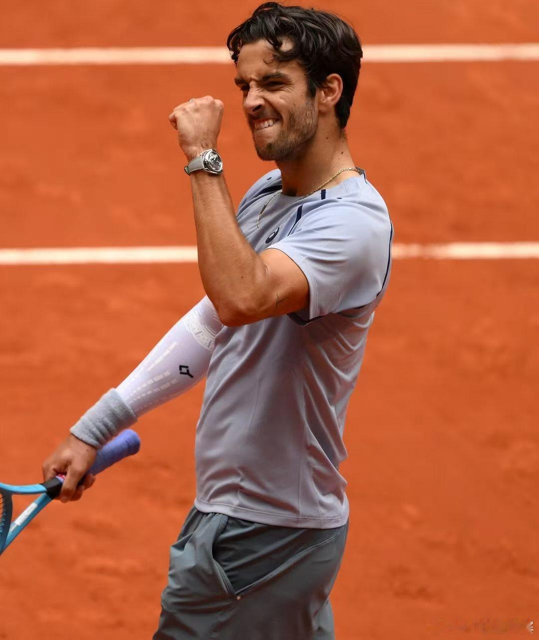 ATP1000 马德里大师赛周五完整赛果⬇️辛纳 6-7(6) 6-1 6-4 