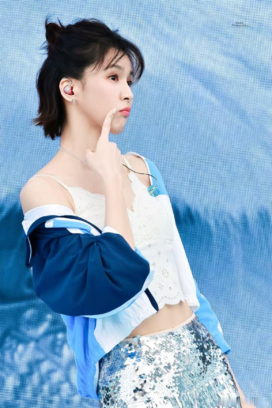 曾沛慈凌晨四点半发长文 乘风2026深夜分享内心所想，坦荡又温柔，被这位善良的姐