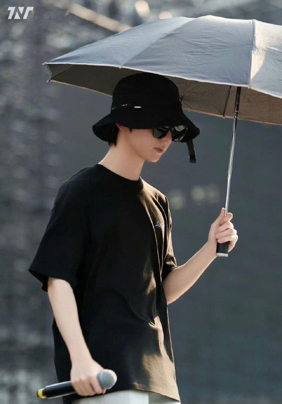 时代少年团演唱会彩排照，马嘉祺 丁程鑫 宋亚轩 刘耀文 张真源 严浩翔 贺峻霖，