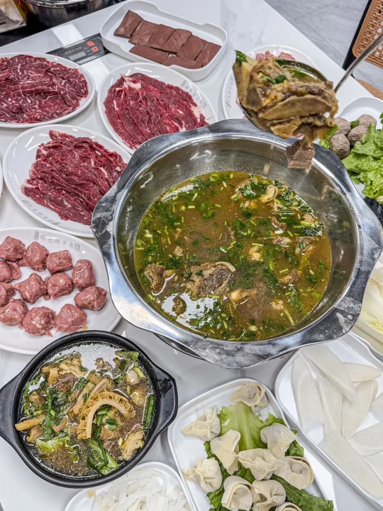 本地人带路才知道的汕尾平民牛肉火锅！！