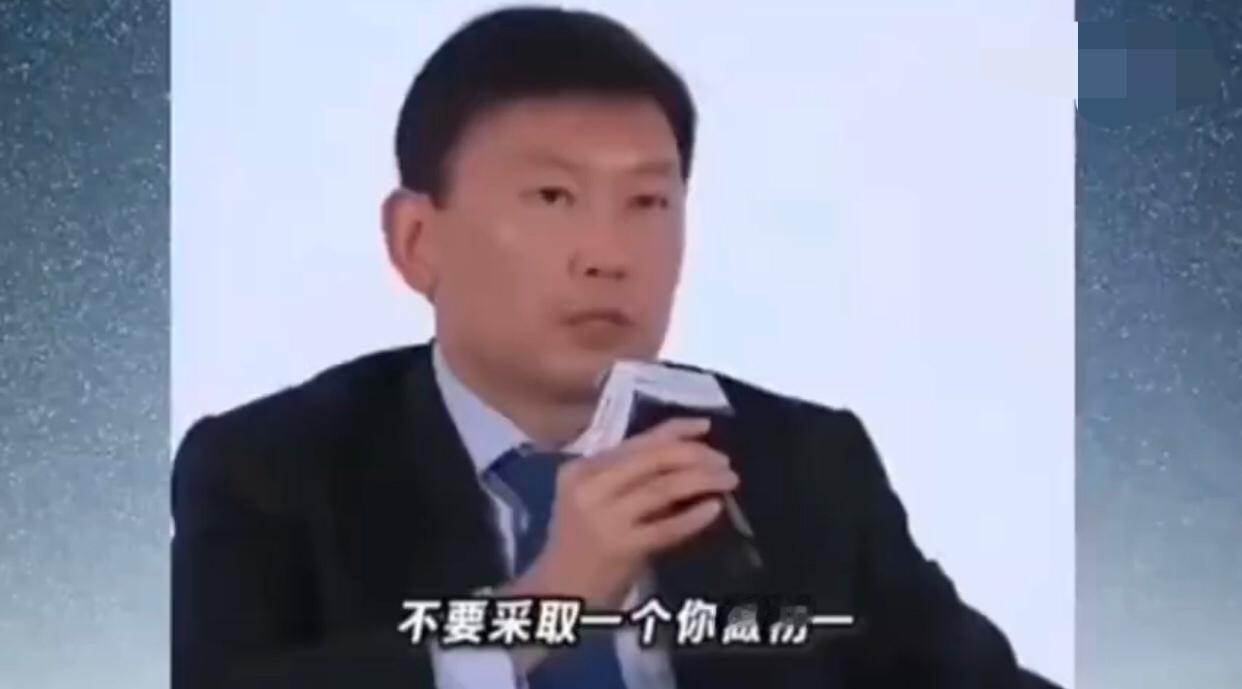 新加坡国家发展部长劝说中国称：中国要维持与美国的关系，就不要去报复，不要别人做初