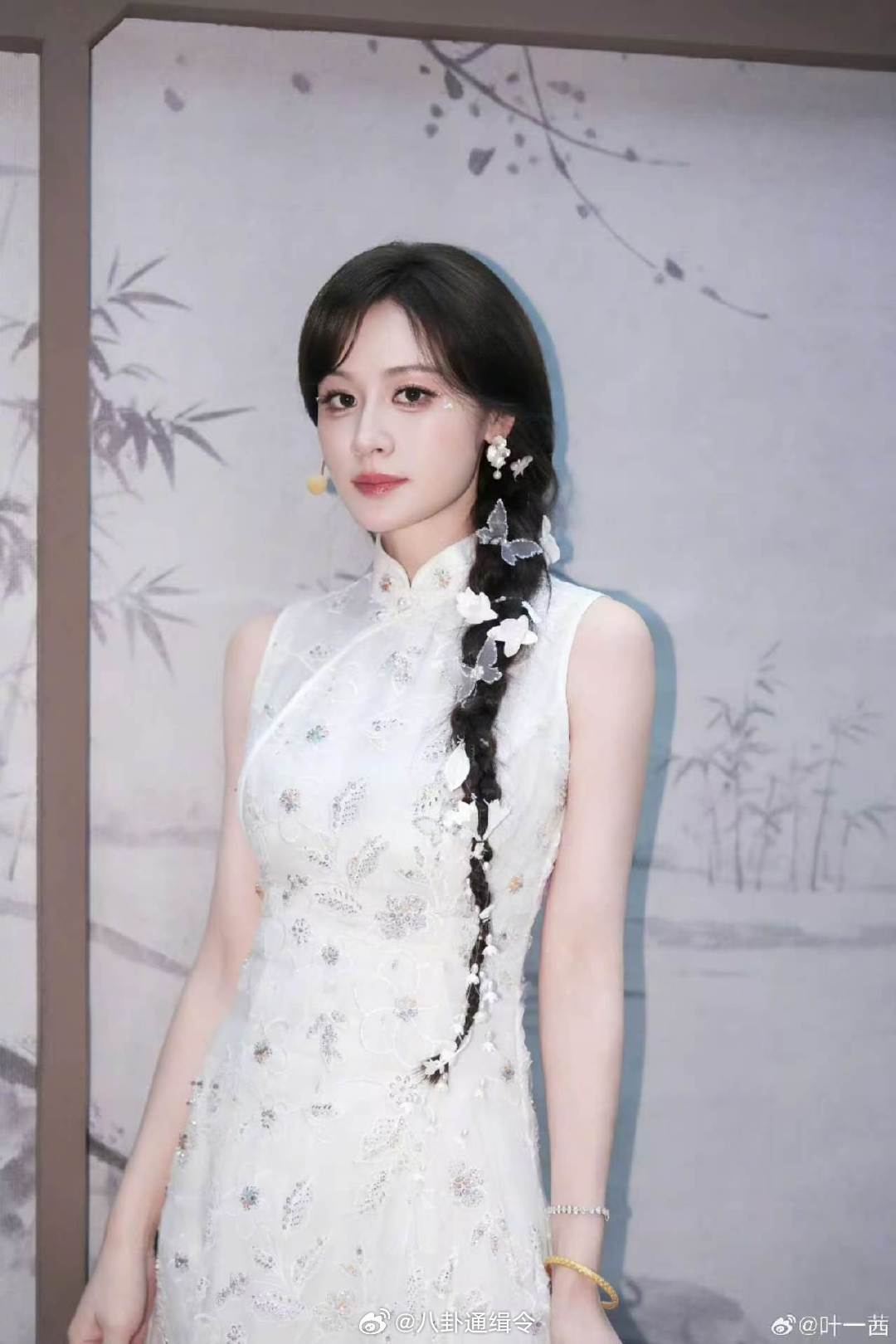曾沛慈曾沛慈叶一茜歌手互飙 乘风2026还未开口就引得现场躁动，一曲唱罢掌声雷动