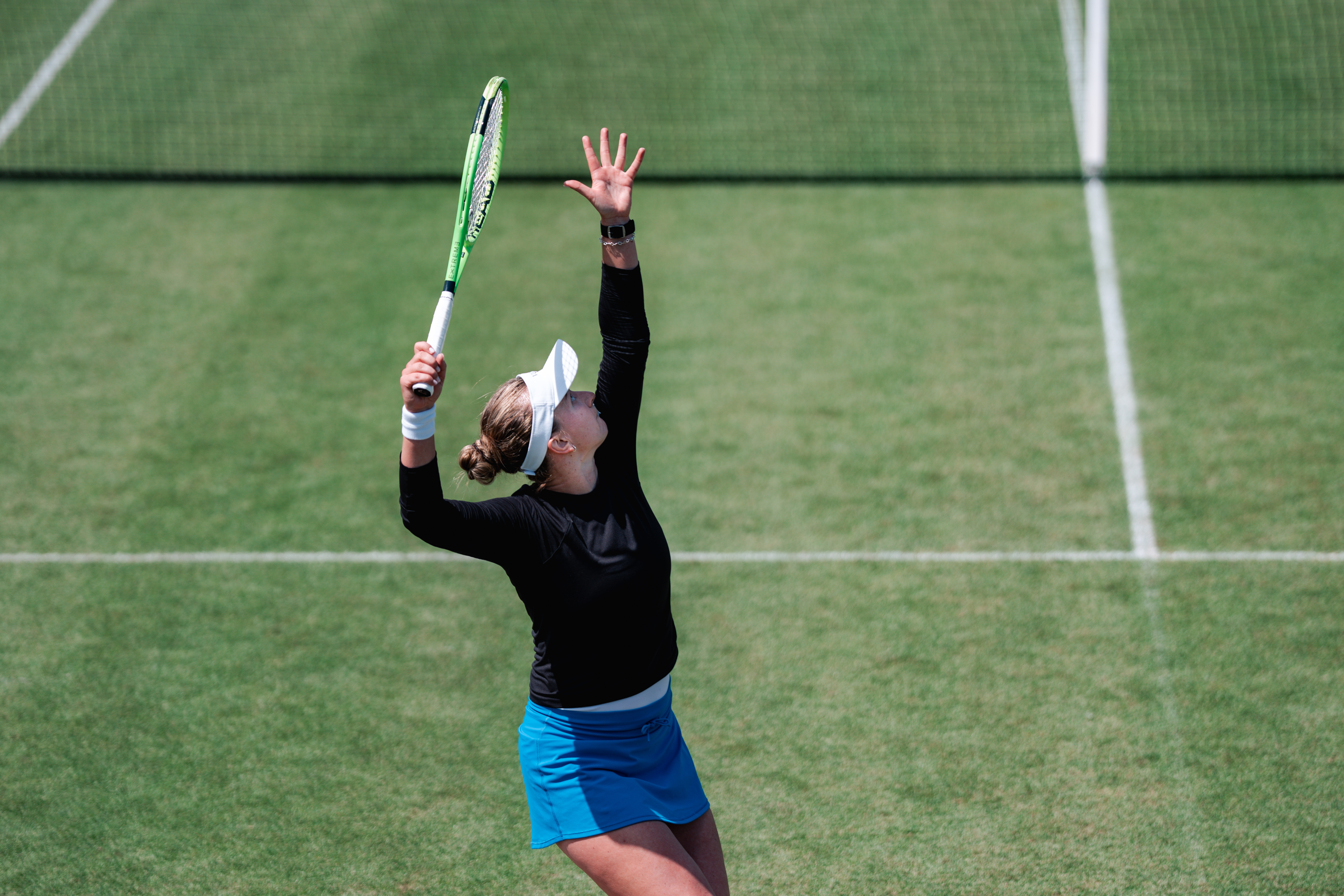 重返巡回赛八强✅WTA250斯海尔托亨博斯站第二轮，8号种子克雷吉茨科娃以6-1