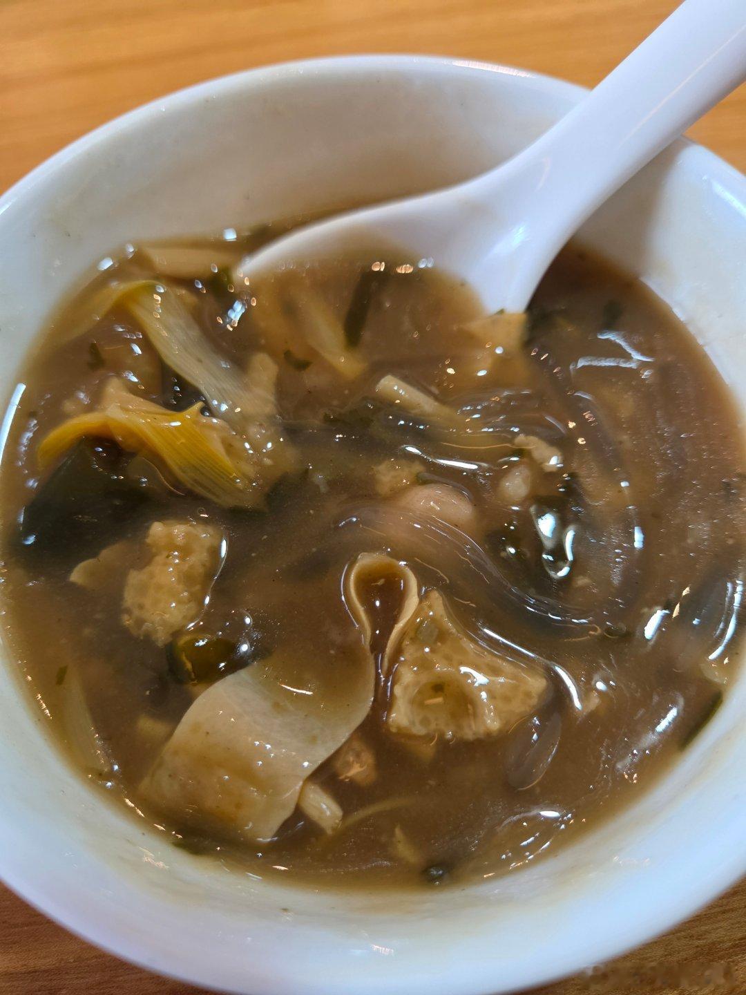 七月最后一天结束行程回家，本月一大半的时间都在外面晃荡，陕西河南山东，过足了面食
