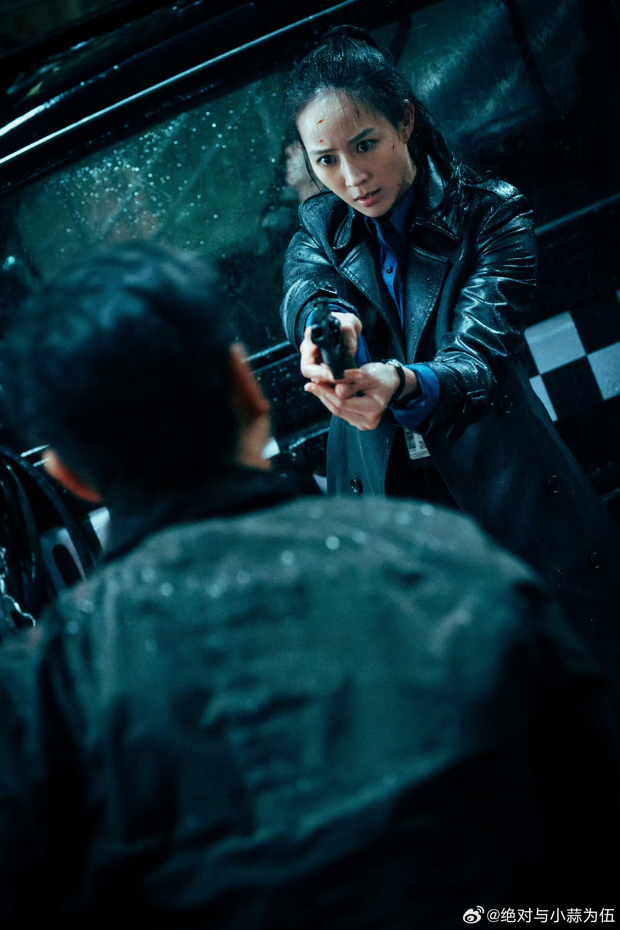 看张钧甯我鸡皮疙瘩都起来了 她在《匿杀》中一个眼神，便将狠戾与隐忍交织得淋漓尽致