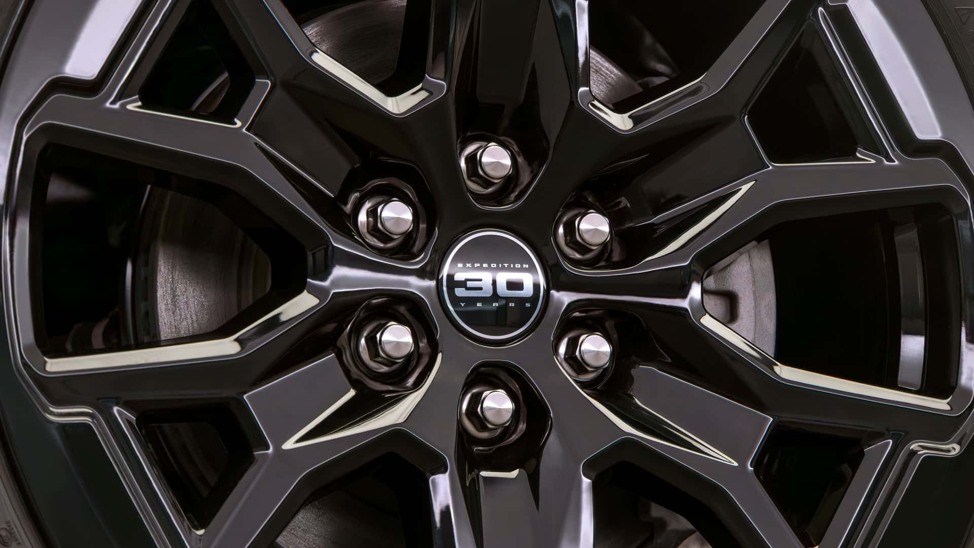 2027 Ford Expedition 30th Anniversary Ap