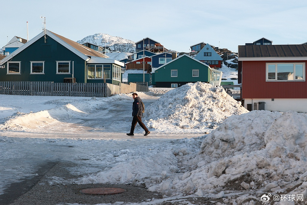 #曝丹麦拟炸机场跑道防美入侵格陵兰岛#【丹麦被爆拟炸毁机场跑道，以防美国入侵格陵