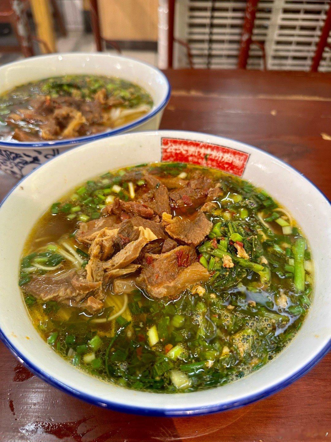 整口面条吃吃 ​​​