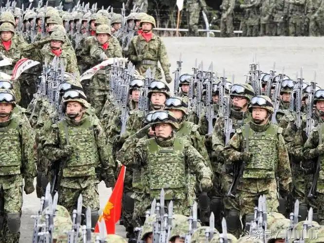 其一、日本极有可能具备拥有发展核武器的能力。
其二、美国作为日本的保护国，不会允