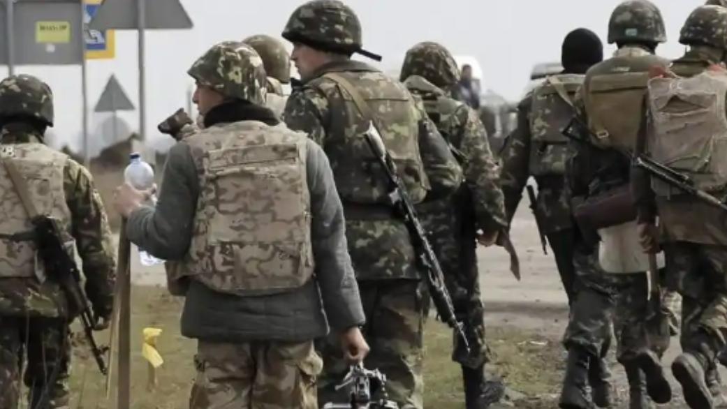 乌克兰可能已经没人可死了，有俄军士兵在打扫顿涅茨克康斯坦丁诺夫卡方向的战场时，发