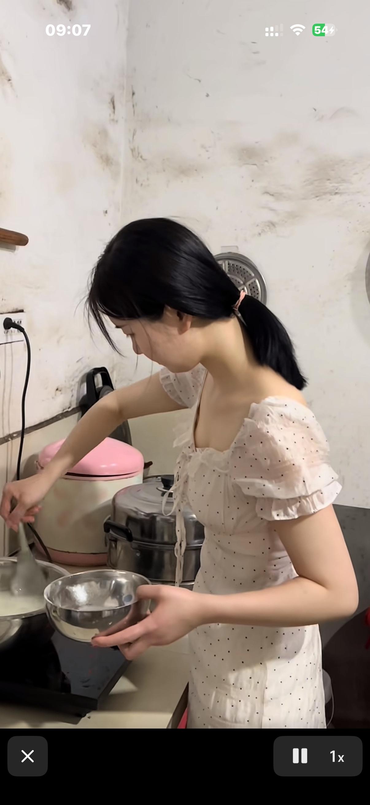 这就是我们农村，温柔，善良，顾家的女孩
谁娶到她，就是上天给你的最大恩赐！