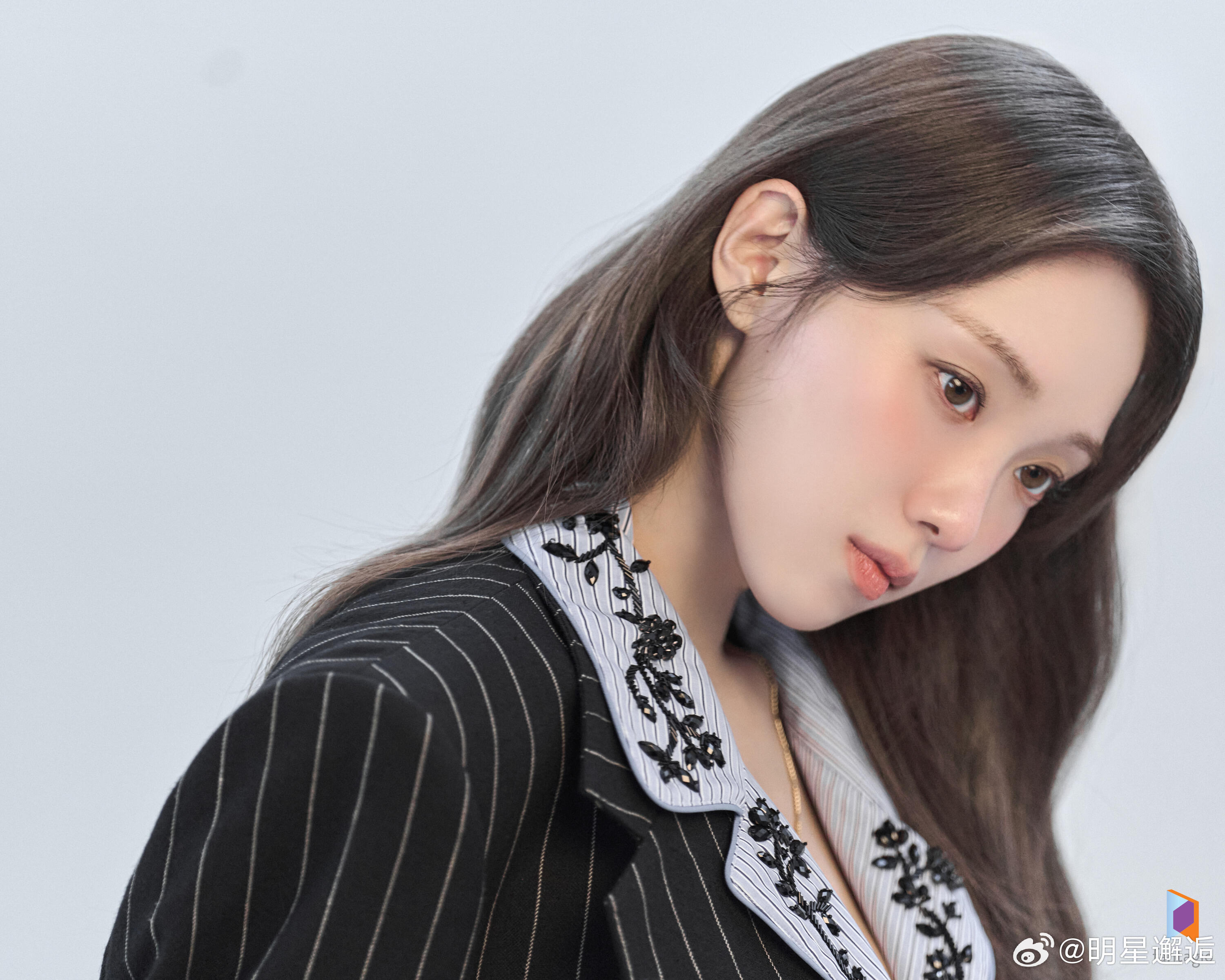 李圣经好美，欧尼的身材斯哈斯哈 