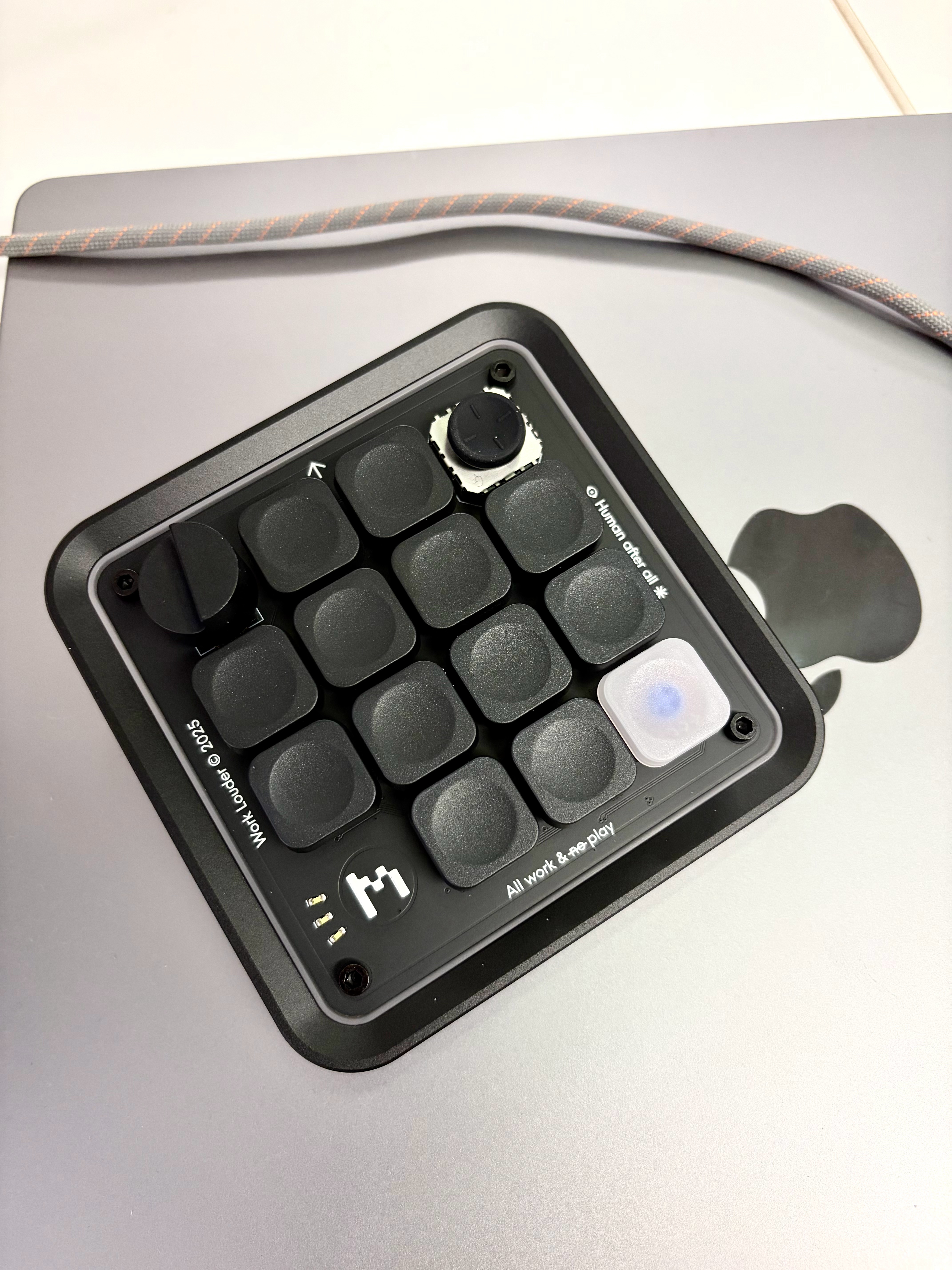 现在可以假装自己的 vibecoding 能力又加强了。虽然和我们的 vibec