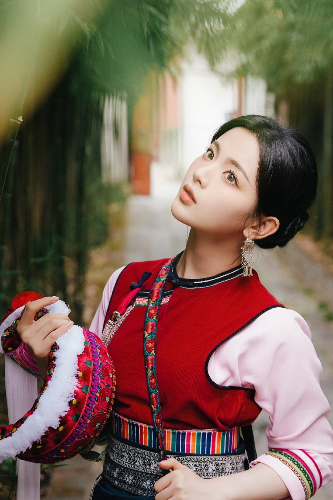 #杨超越[超话]#ycy#杨超越七时吉祥# ycy#杨超越祥云# 你是神殿陨落的