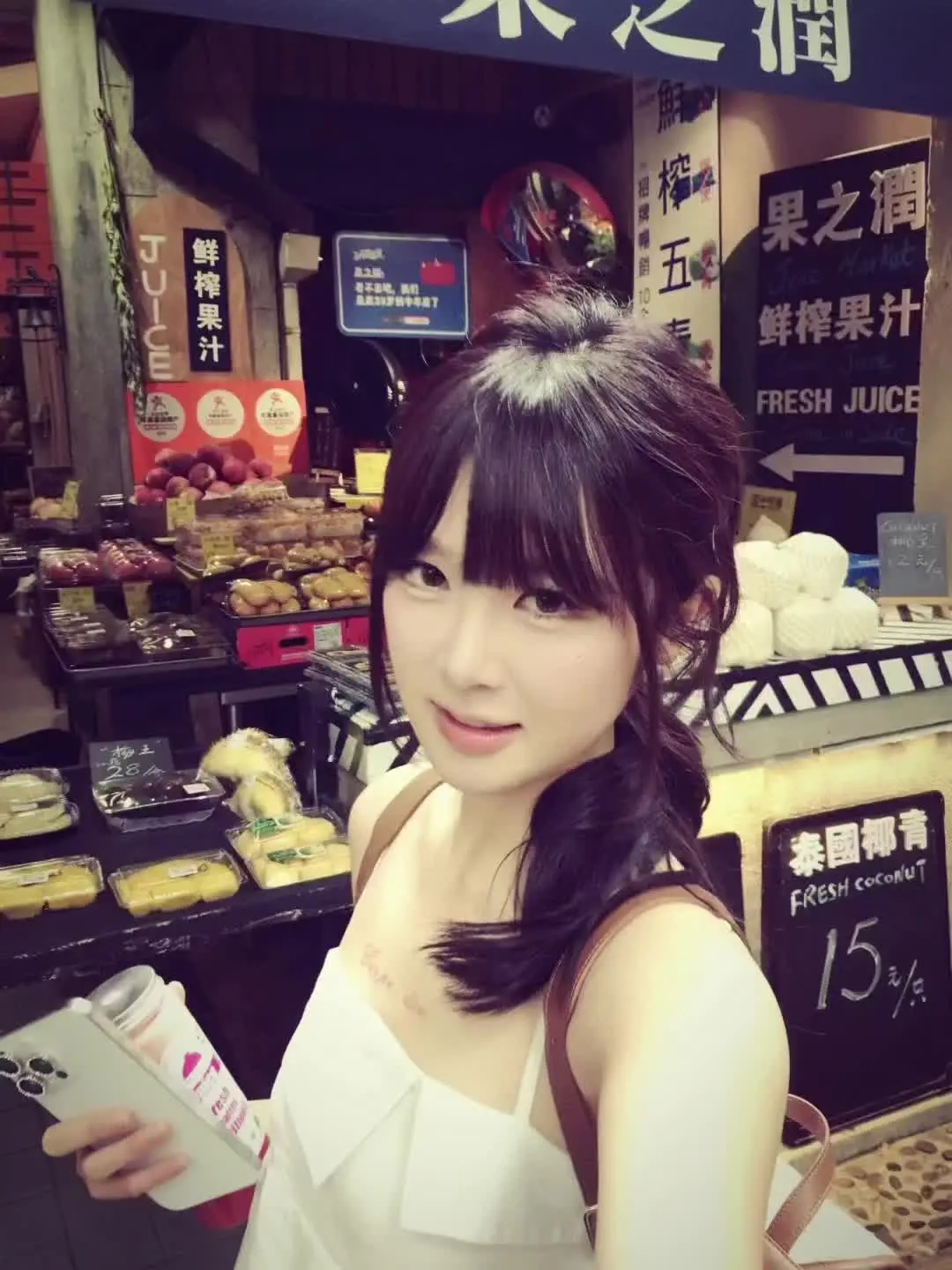 我一个人也走了很远的路 早就不需要什么虚伪的陪伴了