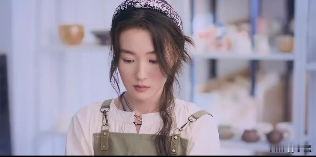 猎罪图鉴2的网吧纵火案看得人毛骨悚然
看似人畜无害的阮芳芳竟然是天生坏种
14岁