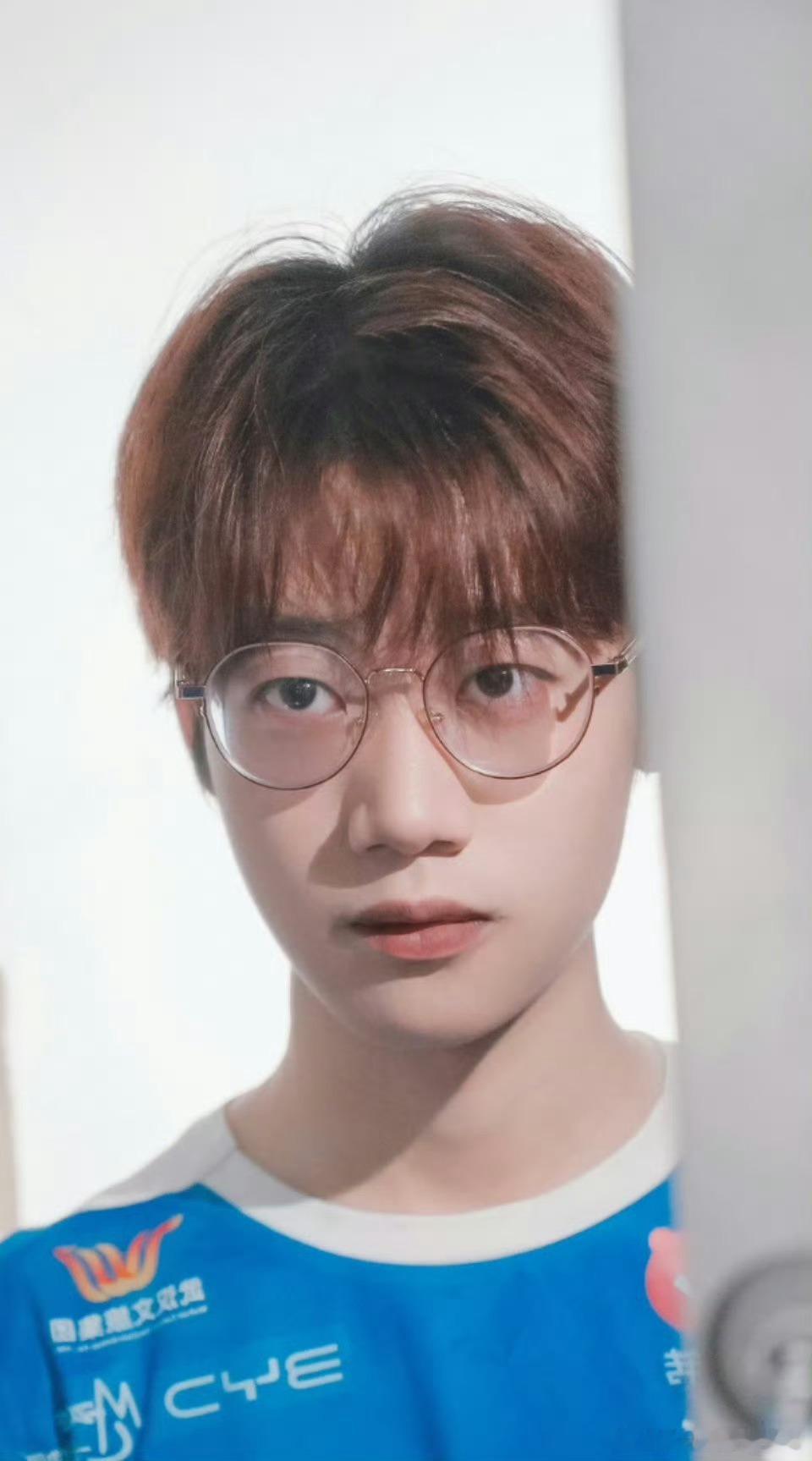 咪不要这样看着我 
