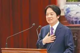 赖清德“泼皮”式政治，嘴上说着“守护台湾”，
事实却是竭尽全力“破坏台湾”，

