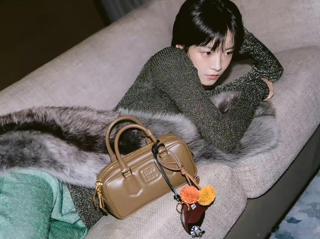MIUMIU三小花出图了，李庚希、赵今麦、刘浩存谁的表现力最佳？ ​​​