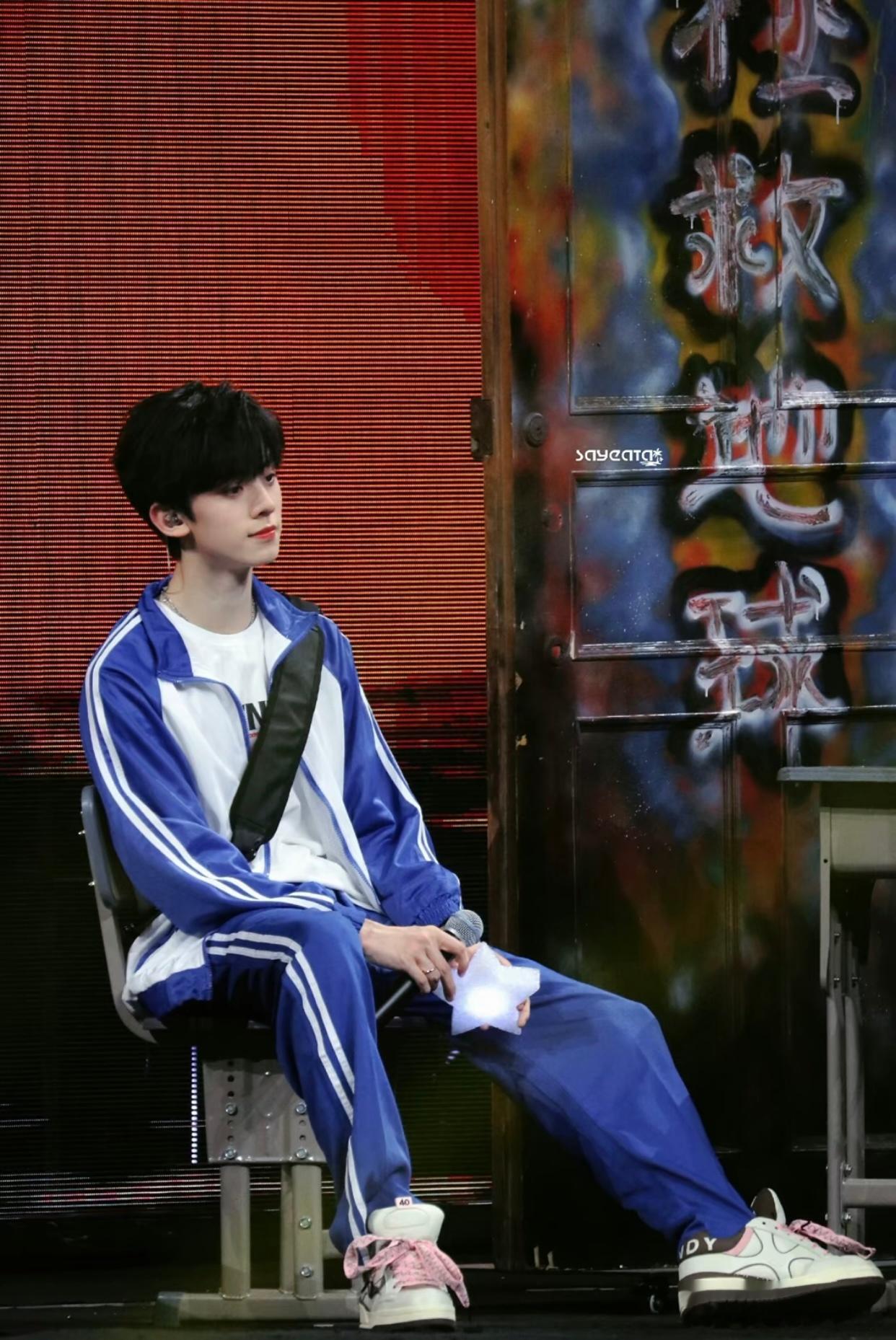  [航天员]#左航 三代rap原创第一人# [航天员]#左航 灵魂鼓手 乐队心脏