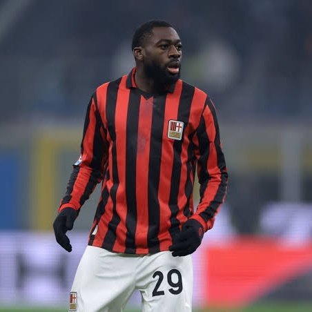 【📊】 🔴⚫️ 优素福·福法纳🇫🇷是自加盟米兰以来助攻次数最多的球员（共