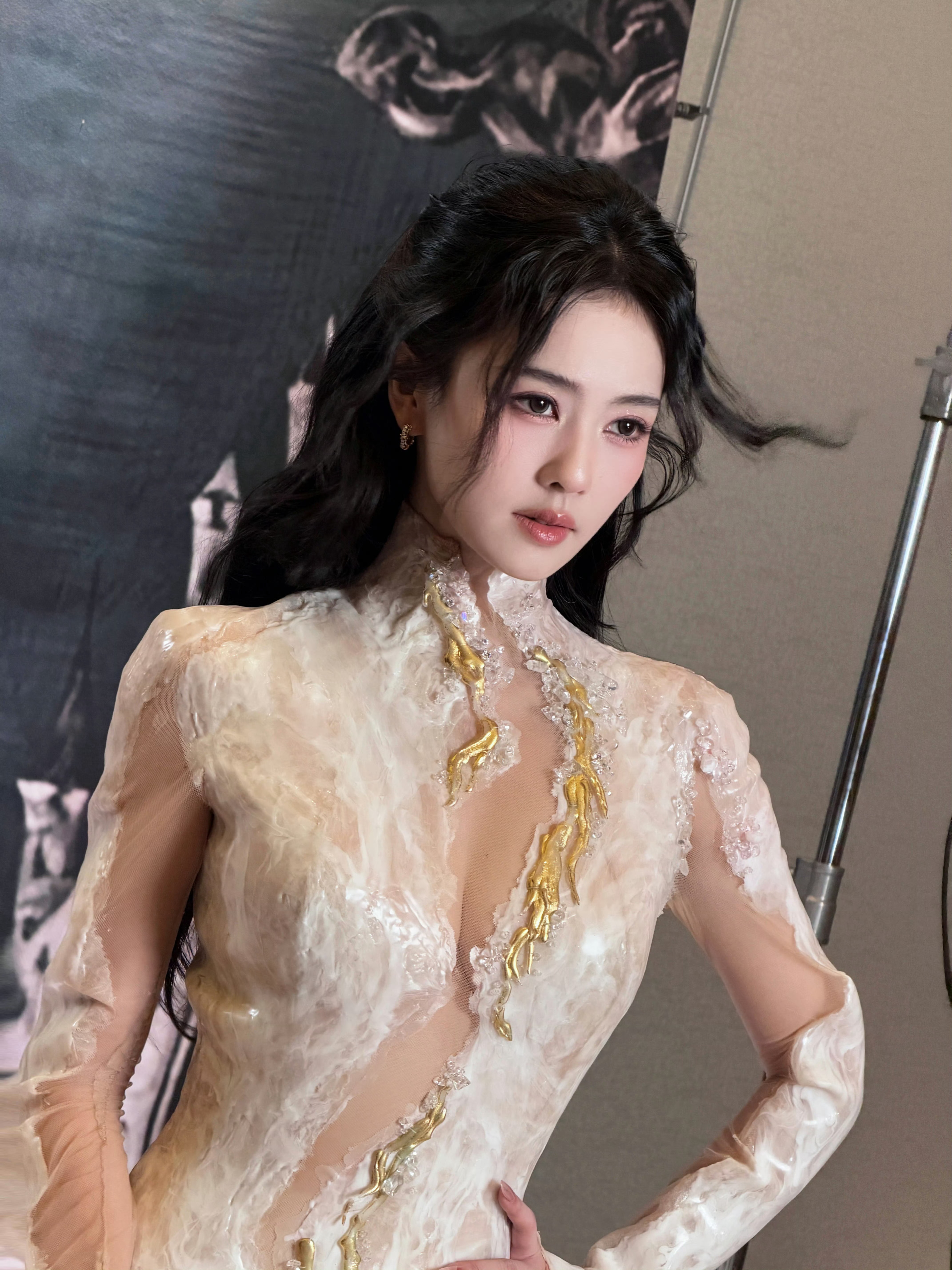 无意苦争春，一任群芳妒 ​​​