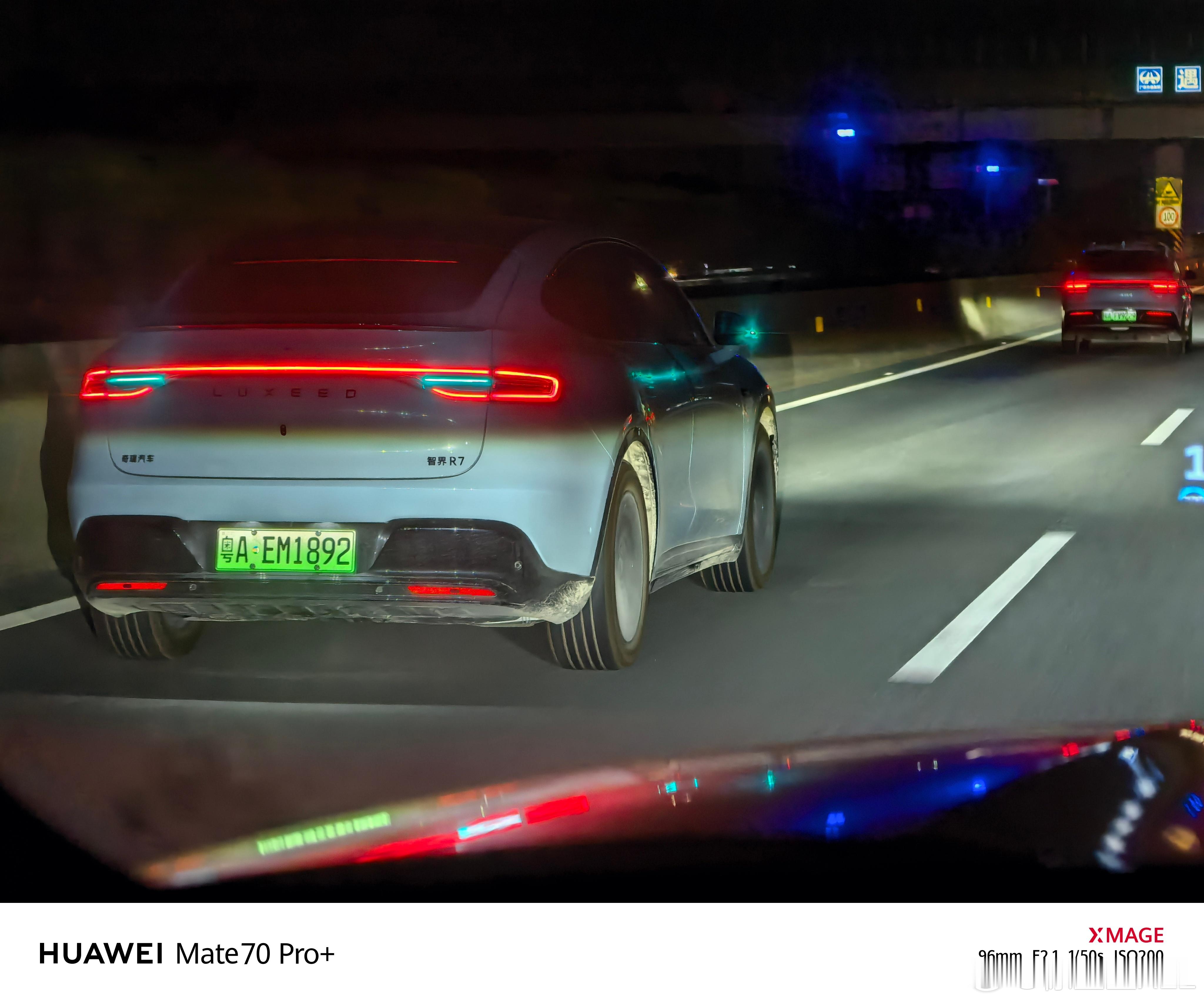 偶遇知名汽车博主 。 