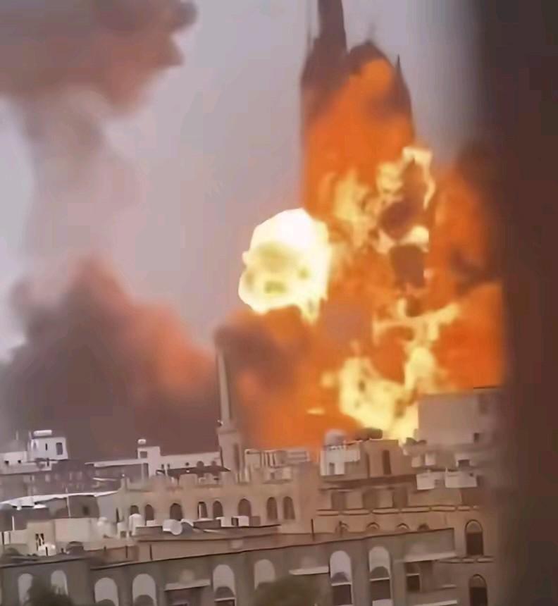 伊朗发狠了！
据伊朗方面的消息显示，伊斯兰革命卫队5日发射携带1吨重弹头的超重型