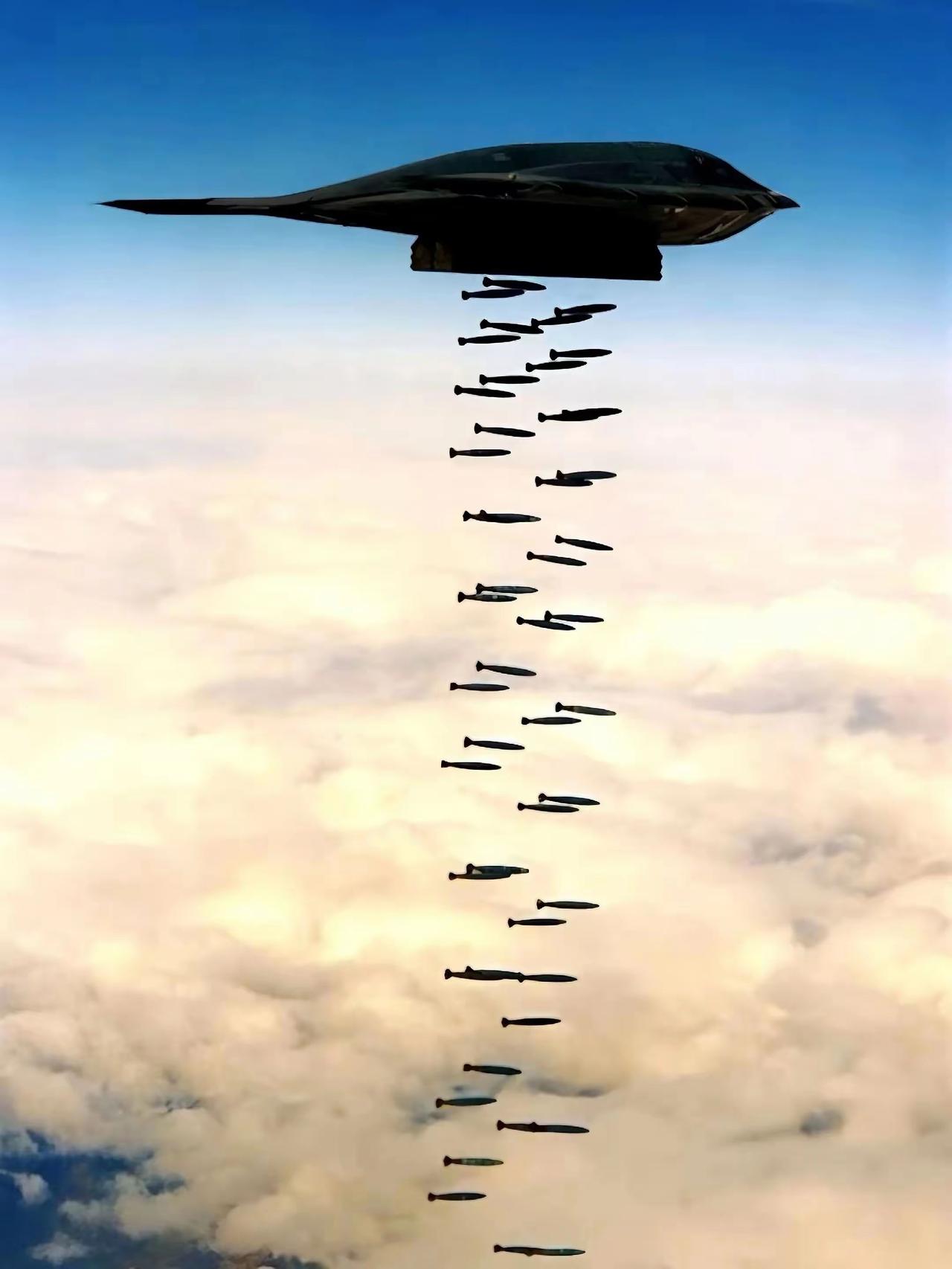 在轰-20问世前，B-2幽灵隐身战略轰炸机依然是全球最先进的并是唯一一款隐身战略