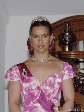 珠宝 卢森堡大公夫人玛丽亚·特蕾莎的祖母绿钻石胸针，Art Deco风格（装饰艺