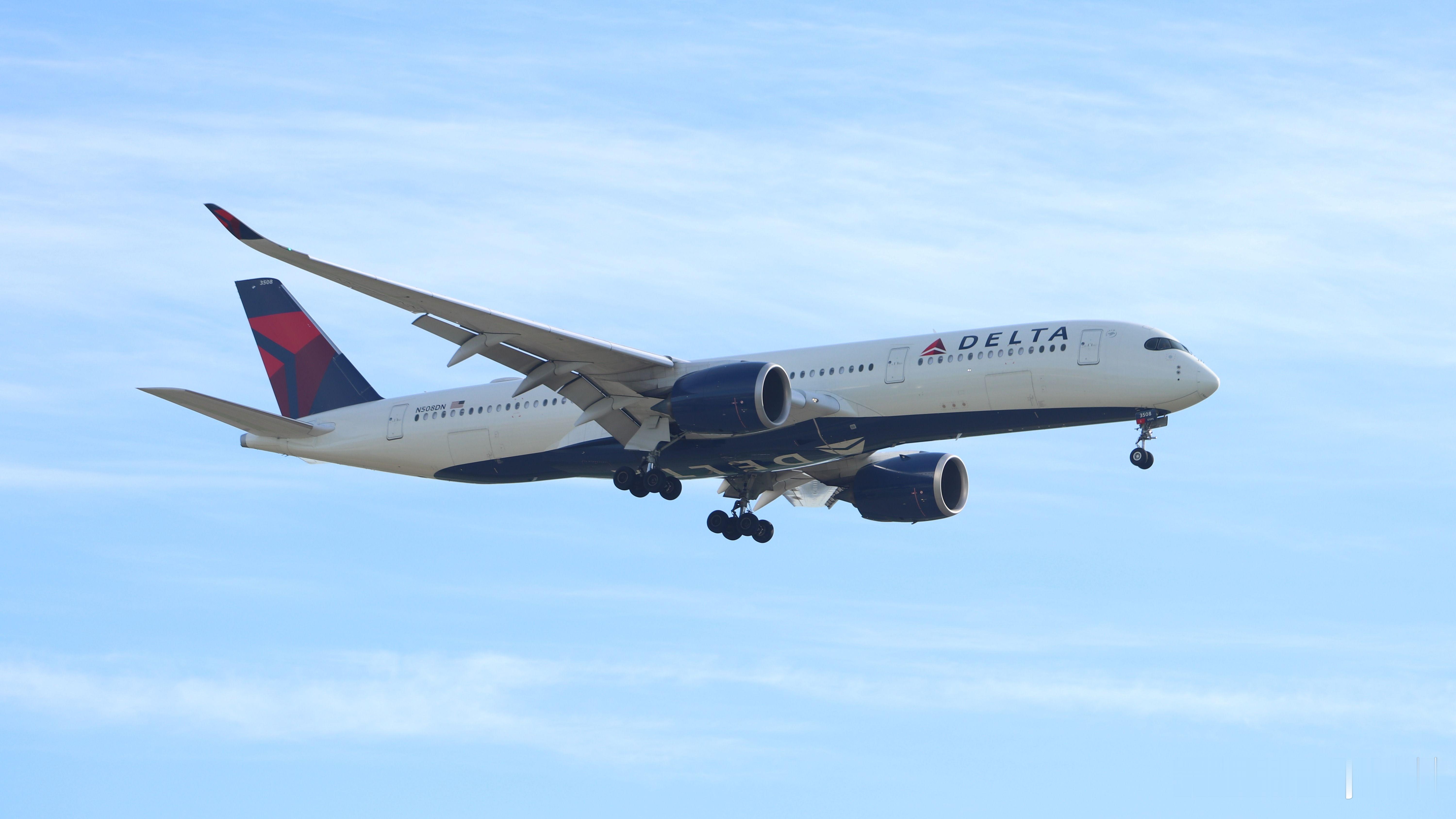 达美航空官宣，10月7日起上海浦东=洛杉矶航线从每周三班加密至每周五班。全部由A